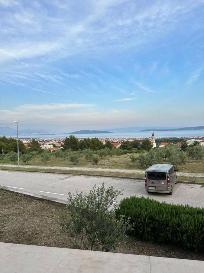 Appartamento Apartman Aurora Kaštel Novi Esterno foto