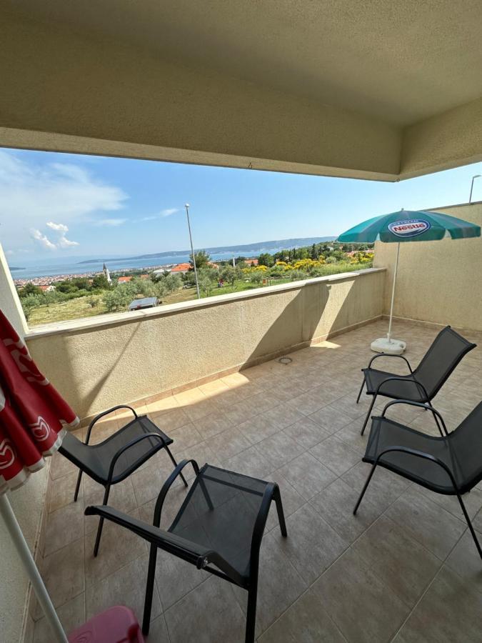 Appartamento Apartman Aurora Kaštel Novi Esterno foto