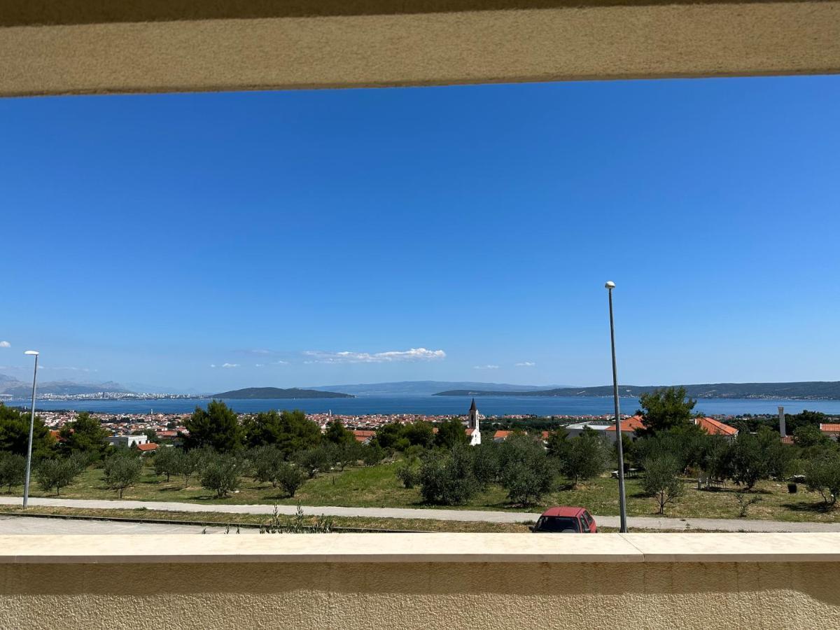 Appartamento Apartman Aurora Kaštel Novi Esterno foto